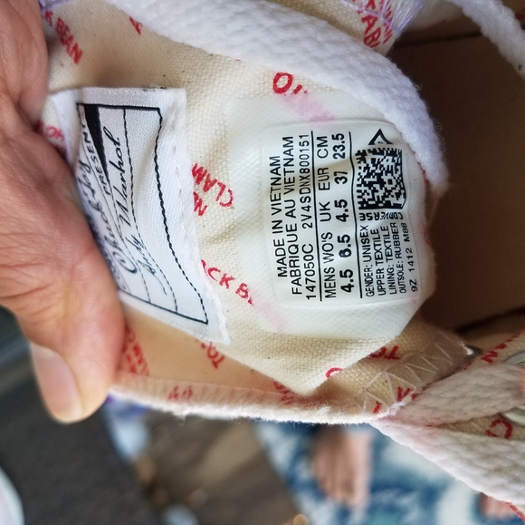 SOLD Campbells Tomato Soup Converse Chuck Taylors Sneakers - Picture 2 of 7